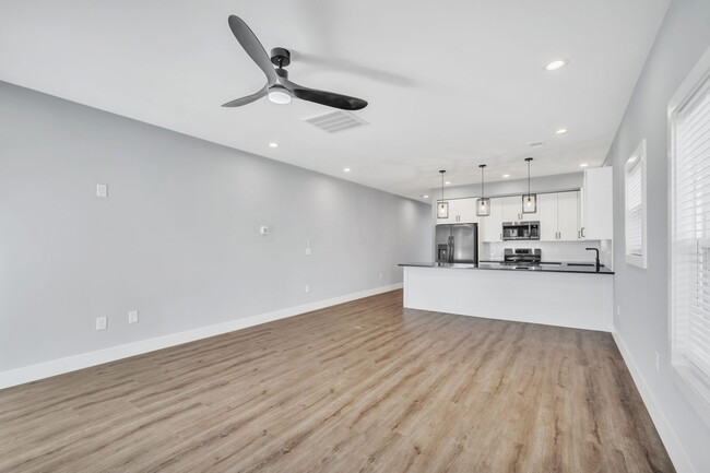 Building Photo - Medford Mews, 321