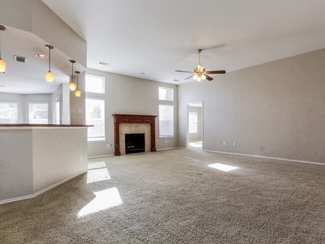 Foto del edificio - 4413 Corner Brook Ln