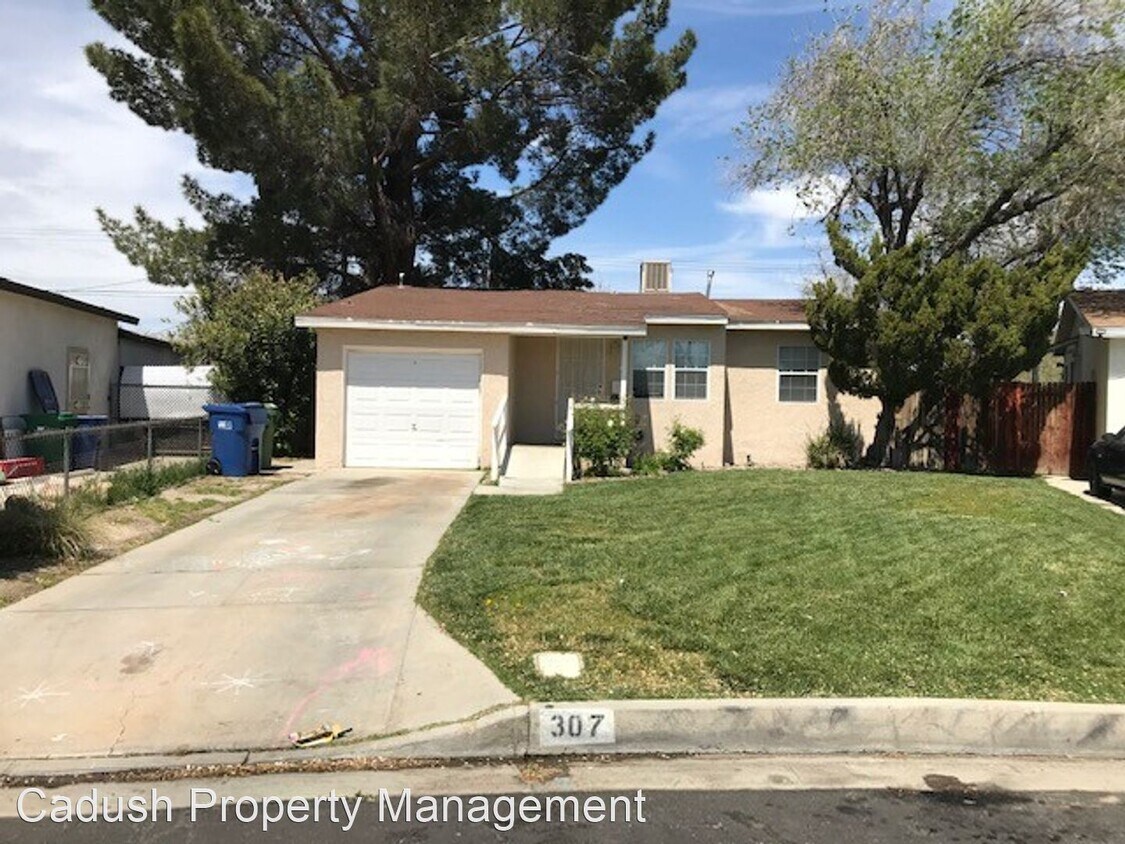 307 W Ave J10, Lancaster, CA 93534 House Rental in Lancaster, CA