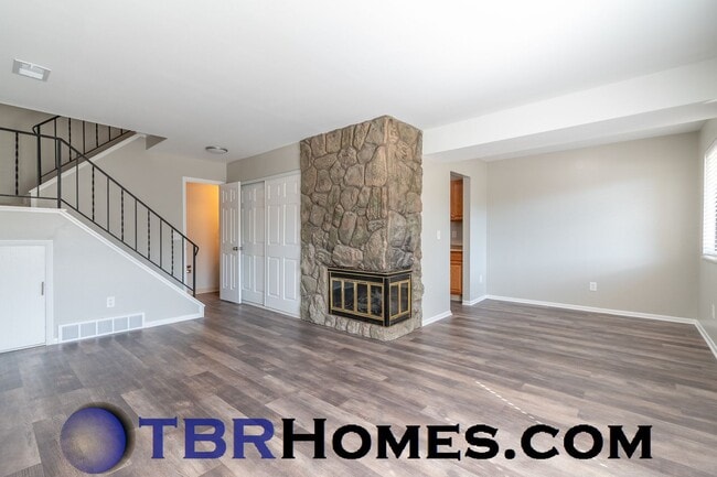 Photo - 6901 W 87th Way House