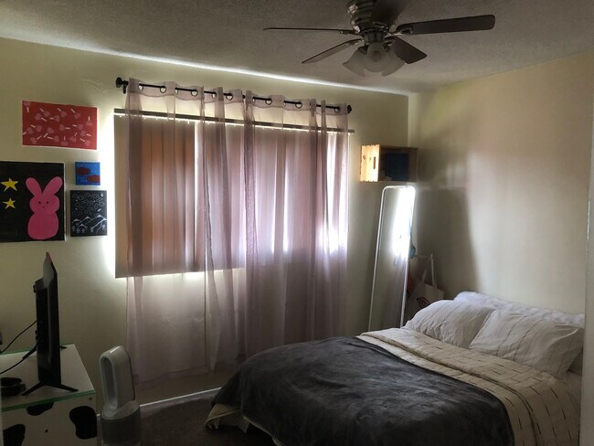 Foto del edificio - 3552 W 135th St