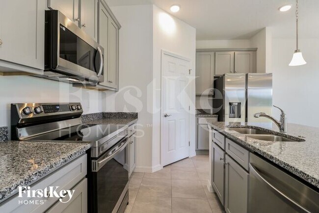 Foto del edificio - 230 Windsor Reserve Dr