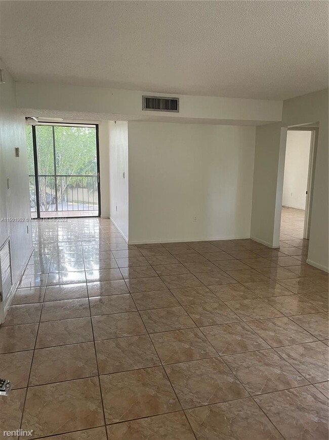 Building Photo - 3 br, 2 bath House - 8005 SW 107th Ave Apt...