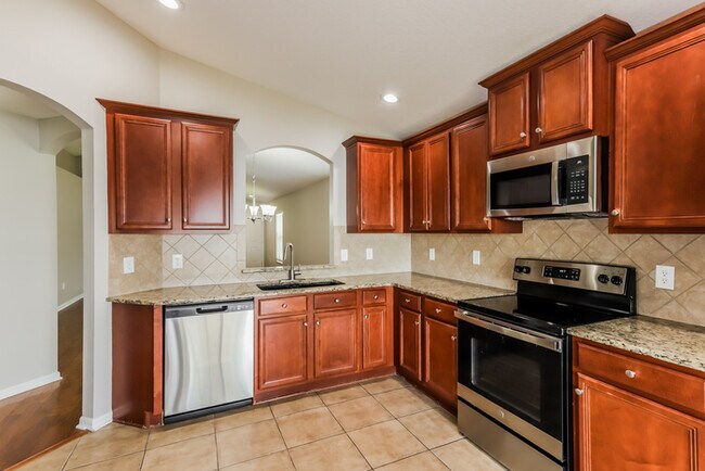 Foto del edificio - 911 Seminole Sky Dr