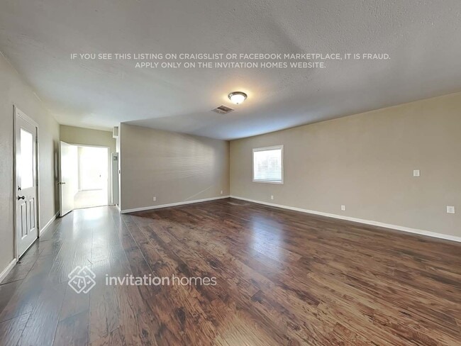 Building Photo - 8005 Quartz Ave