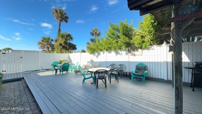 Foto del edificio - 108 S 5th St