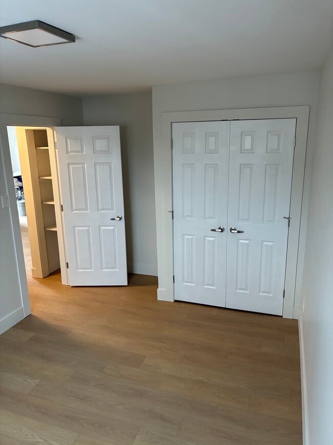 Building Photo - 12 McKenzie Ave