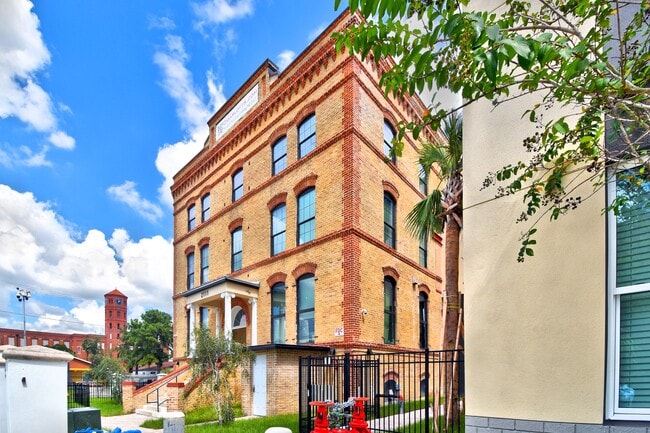 Building Photo - Cigar Lofts