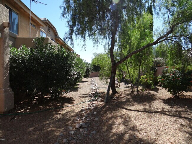 Foto del edificio - 12820 N Mountainside Dr