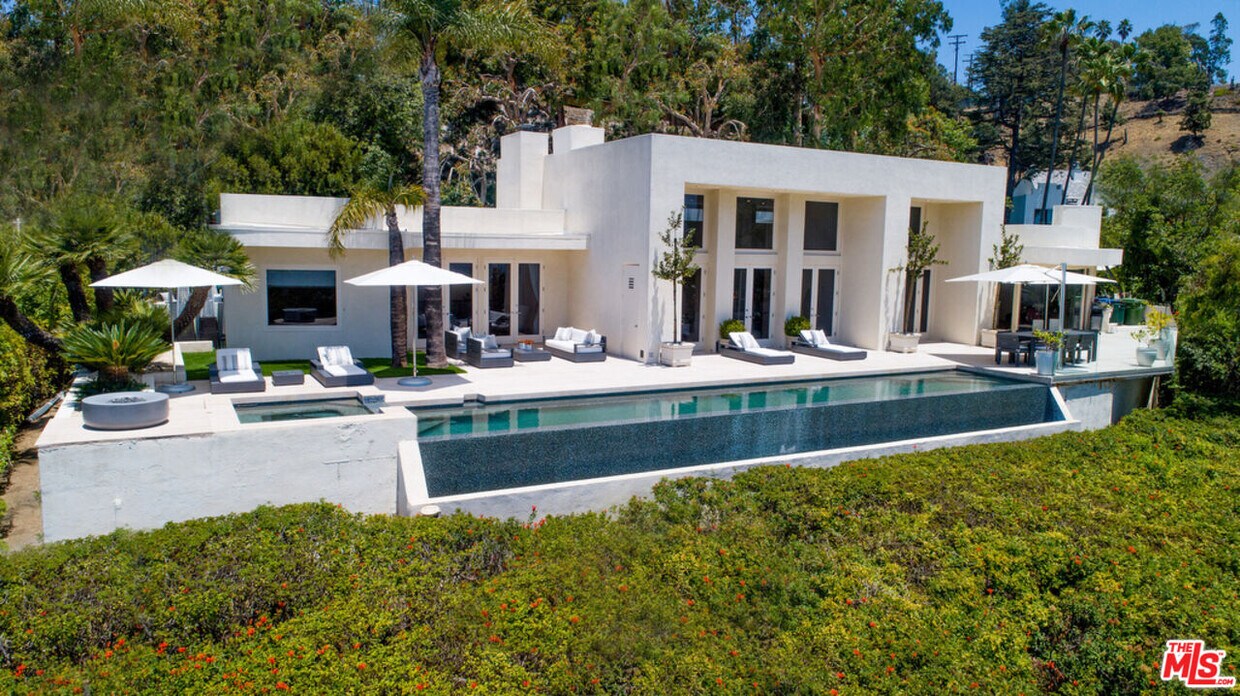 Foto principal - 1541 Summitridge Dr