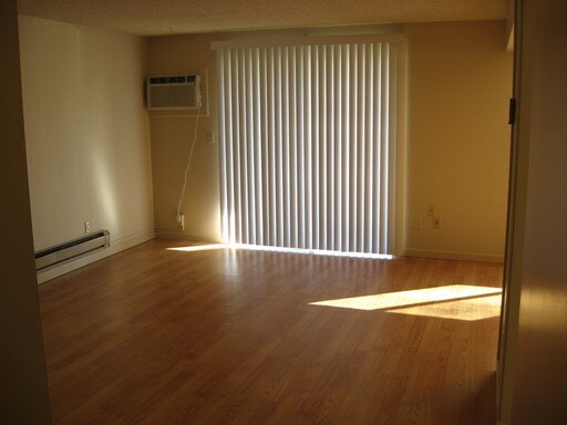 Foto del edificio - 2801 E Upriver Dr