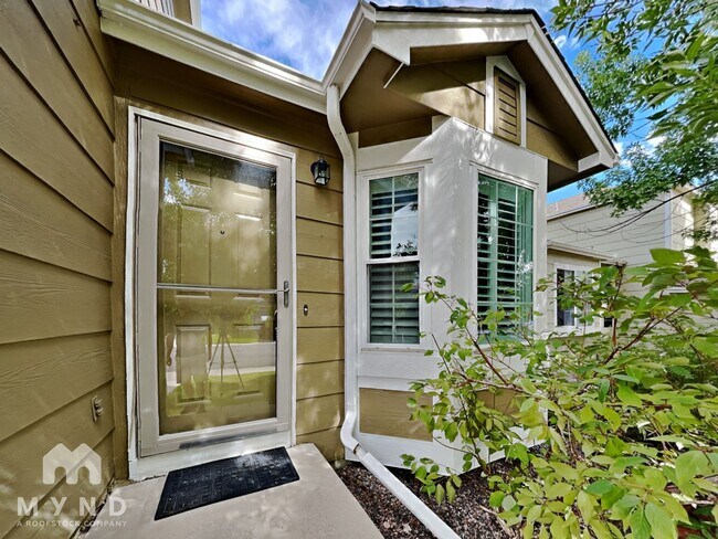 Foto del edificio - 9693 S Castle Ridge Cir