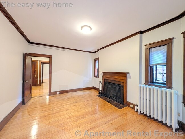 Photo - 5 Linnaean St Apartment