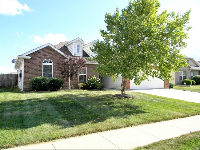 Building Photo - 5802 Vero Way