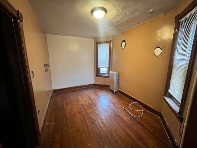 Building Photo - 249 Highland Ave
