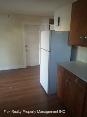 Foto del edificio - 1559 Oak St