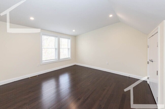 Foto del edificio - Charming 4 Bedroom