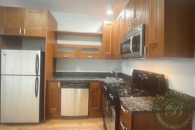 Foto del edificio - 7528 N Seeley Ave