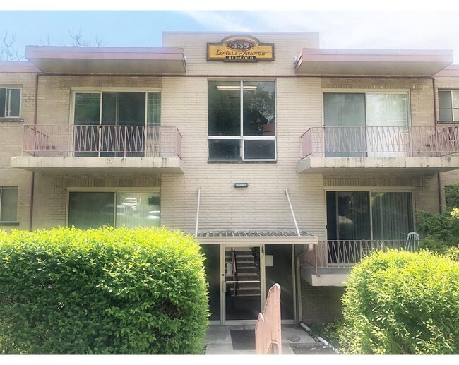 Foto del edificio - 539 Lowell Ave
