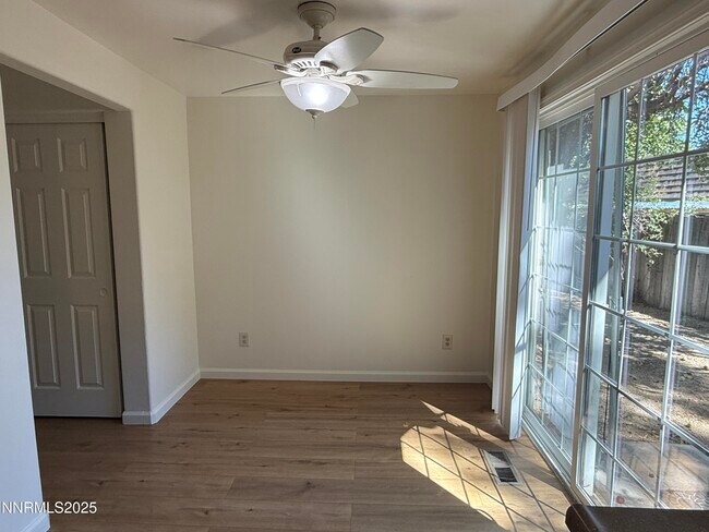 Foto del edificio - 1501 Gault Way