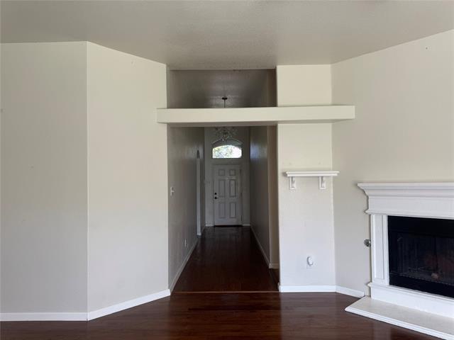 Foto del edificio - 6711 Kinross Dr