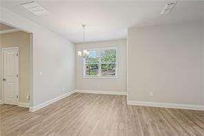 Building Photo - 1858 Belmore St SE