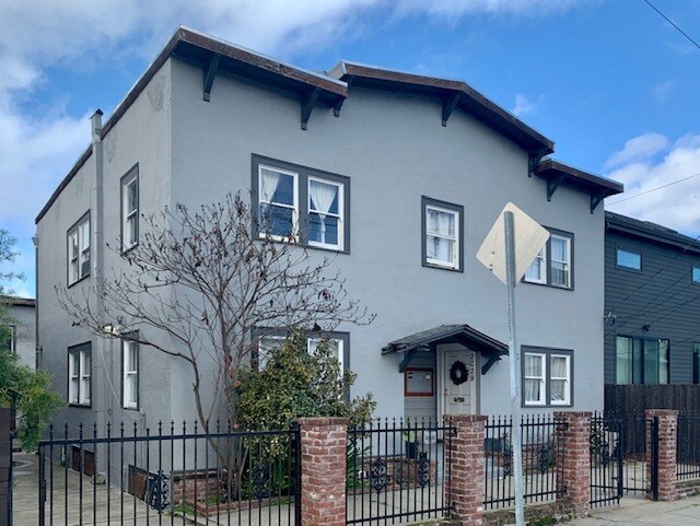 Foto principal - 2031 Linden St