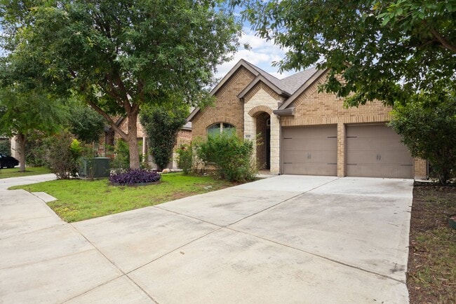 Building Photo - 8710 White Crown