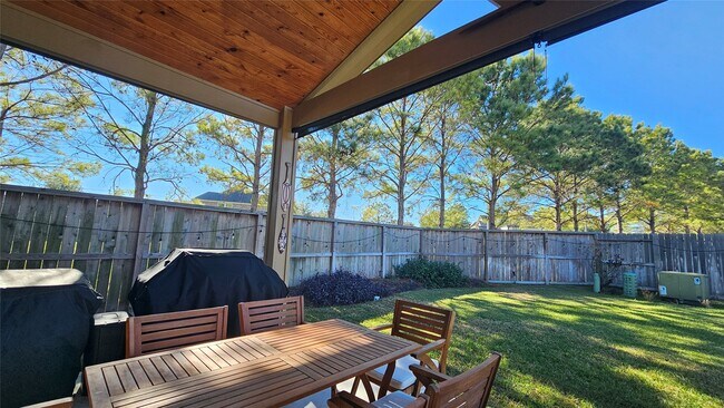 Foto del edificio - 9407 Herons Grove Ln