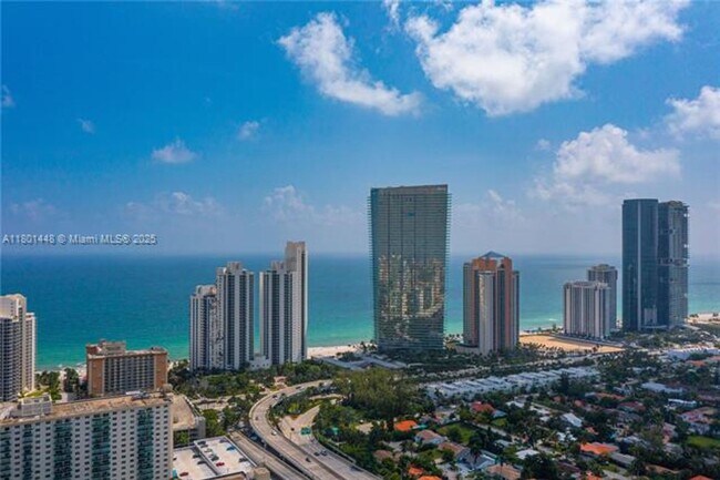 Building Photo - 18975 Collins Ave