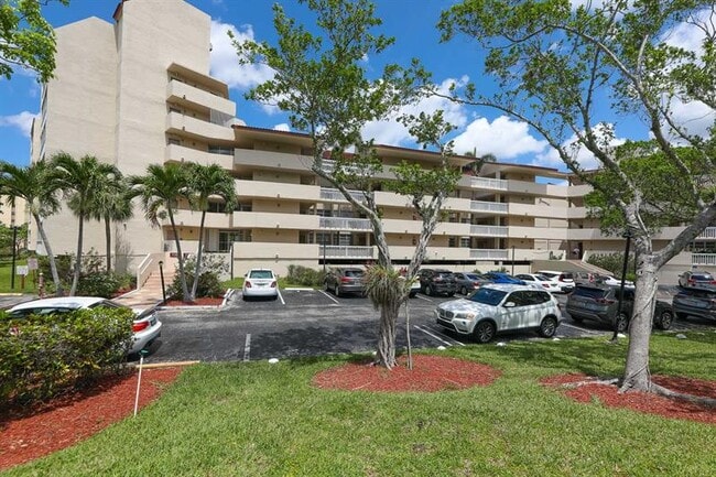 Building Photo - 7081 Environ Blvd
