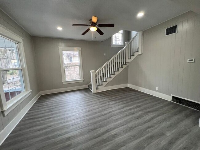 Building Photo - 2325 23rd St Ensley