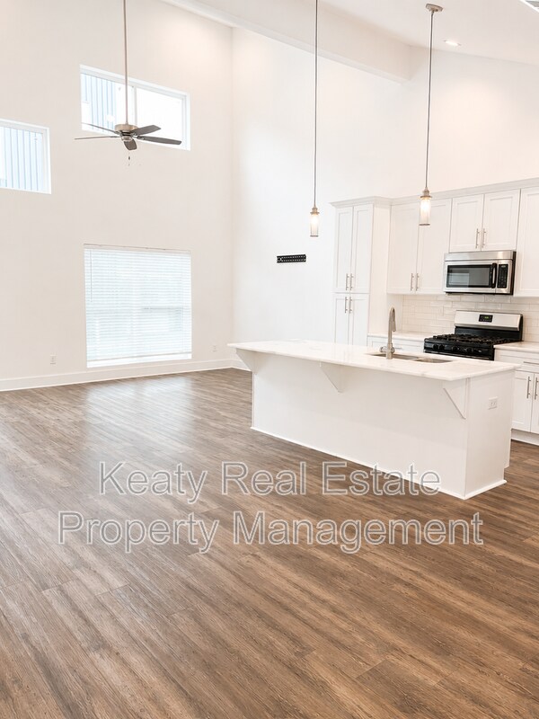 Foto del edificio - 113 Highland Park Ln