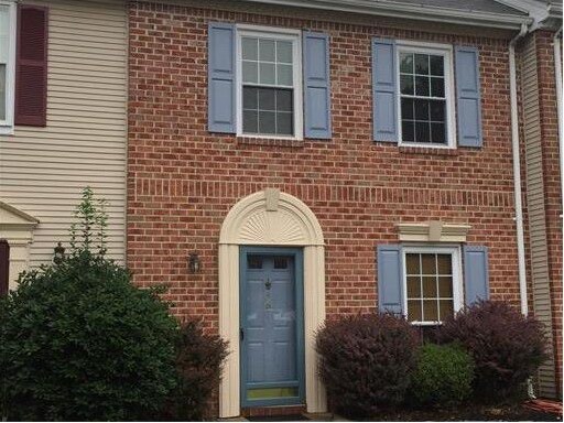 Front of Townhouse - 367 Hadleigh Ln