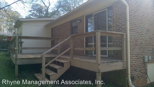 Foto del edificio - 318 Ridgecrest Rd