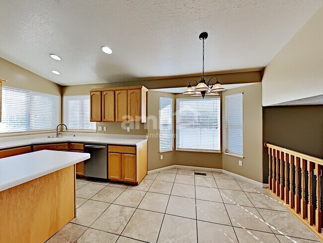 Building Photo - 4116 S 2650 W