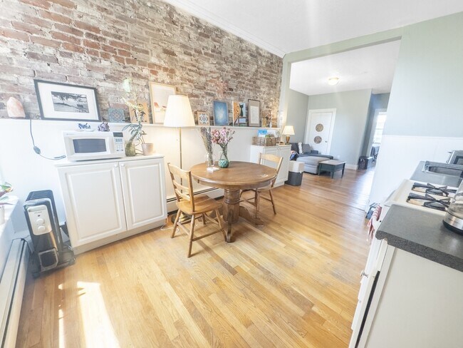 Foto del edificio - 148 Berkshire St