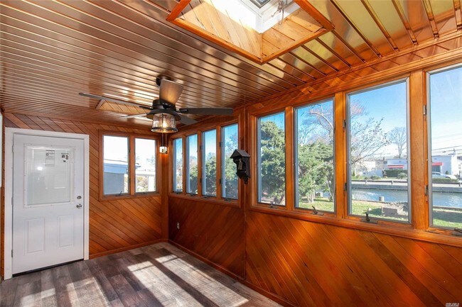 Foto del edificio - 3281 Parkway Dr