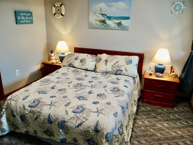 Building Photo - Available 12/1/23-2/29/24-Updated Ocean Vi...