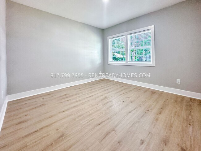 Foto del edificio - 7836 Brumblay St