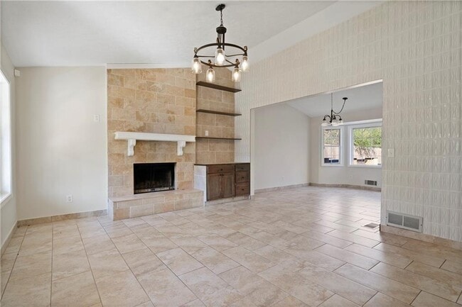 Foto del edificio - 3323 Old Oaks Rd