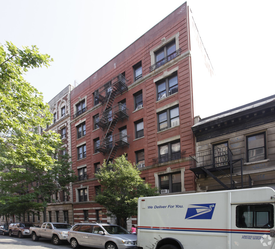 Building Photo - 525 W 146th St