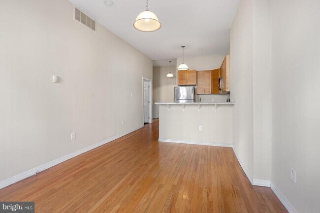 Building Photo - 1110 Mt Vernon St