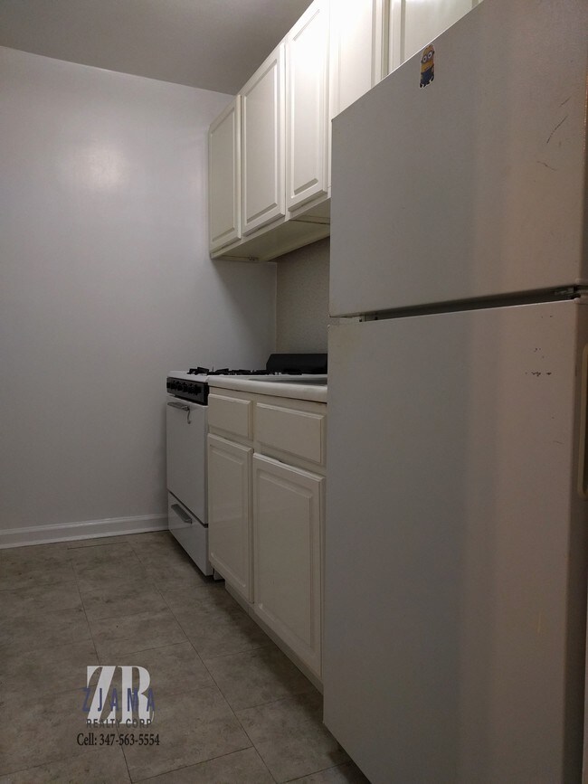 Building Photo - 2835 Ocean Ave