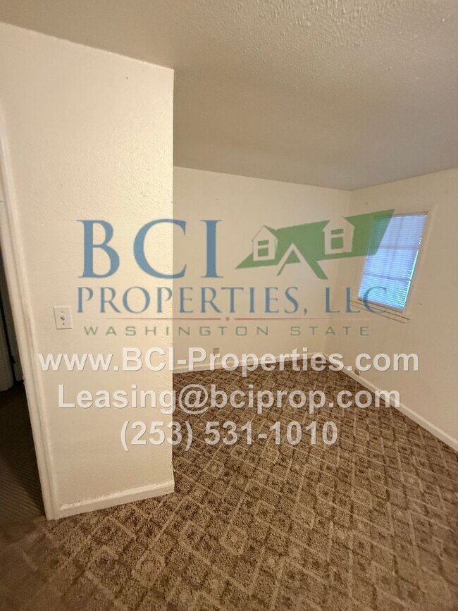 Foto del edificio - 5503 112th St SW