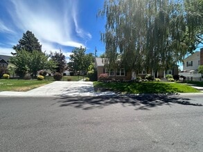 Building Photo - 1732 Hunt Ave