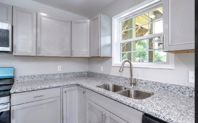 Building Photo - 508 Church St