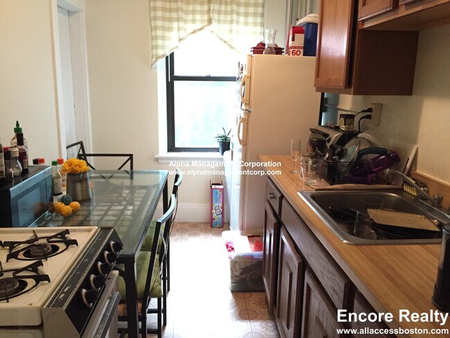 Foto del edificio - 349 Pleasant St