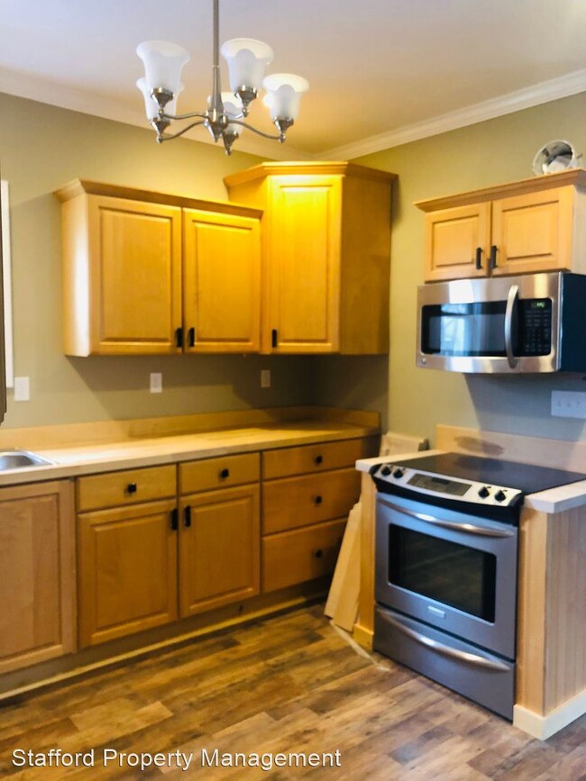 Building Photo - 3 br, 1.5 bath House - 595 Seward St