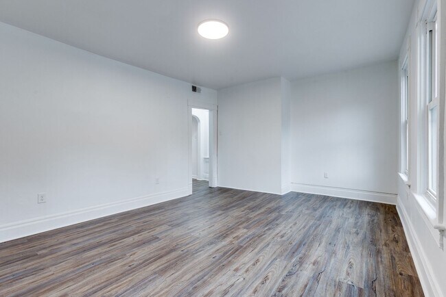 Foto del edificio - 2641 S 18th St